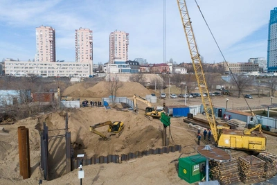 Главу стройфирмы обвинили в краже средств с ливневок Волгограда