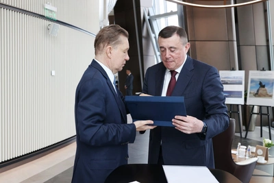 Лимаренко и Миллер обсудили газификацию и кадры на ПМЭФ