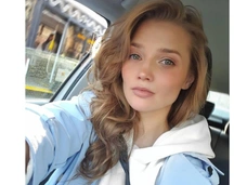 Алина Ланина: «Я не в потоке, не в ресурсе, недовольна карьерой, фигурой и пустым банковским счетом»