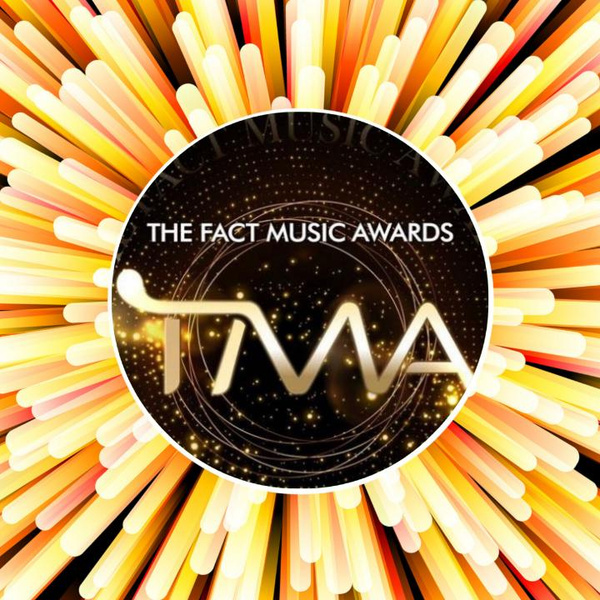 Никого не обидели, но дэсан выиграли SEVENTEEN: все победители The Fact Music Awards 2023