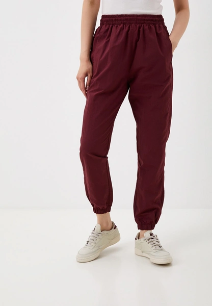 Брюки спортивные Reebok REEBOK CLASSICS FRANCHISE TRACKPANT, цвет: бордовый, RTLACV441901 — купить в интернет-магазине Lamoda