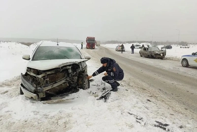 Массовое ДТП на трассе Екатеринбург-Тюмень унесло жизнь человека