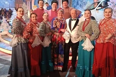 Ensemble from Magnitogorsk performs on Field of Miracles and Songs from the Heart