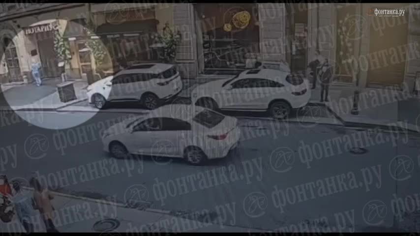 дети без трусиков на улице Пробег без трусов по Рубинштейна попал на видео - 8 августа 2024 -  ФОНТАНКА.ру