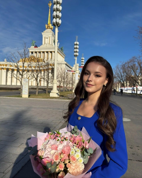 Анна Щербакова | www.starhit.ru