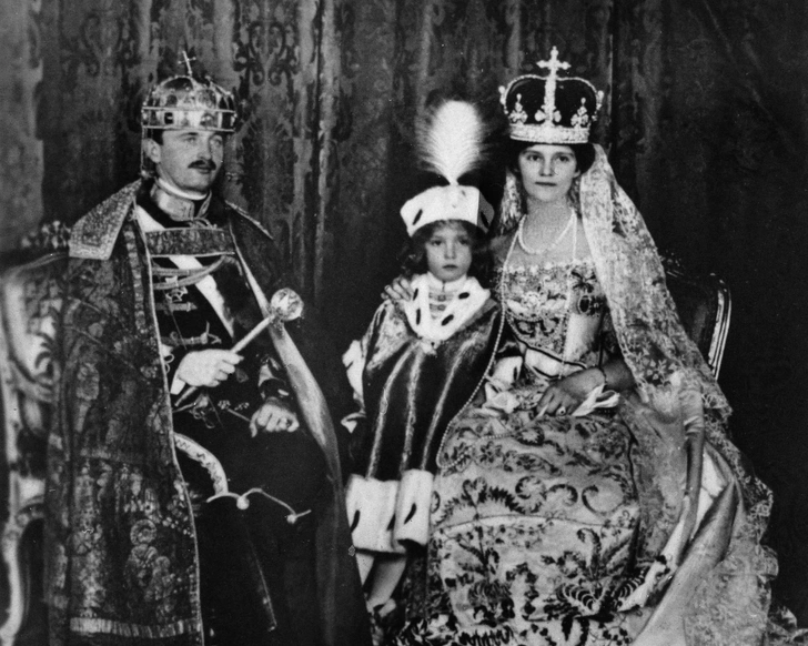 Карл I, принц Отто фон Австрийский и императрица Цита | Источник: Getty