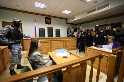 Суд выселил Ларису Долину из пятикомнатной квартиры в Хамовниках