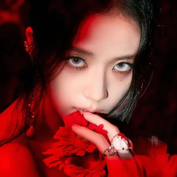 Слух: Джису из BLACKPINK подписала контракт с агентством G-Dragon из BIGBANG