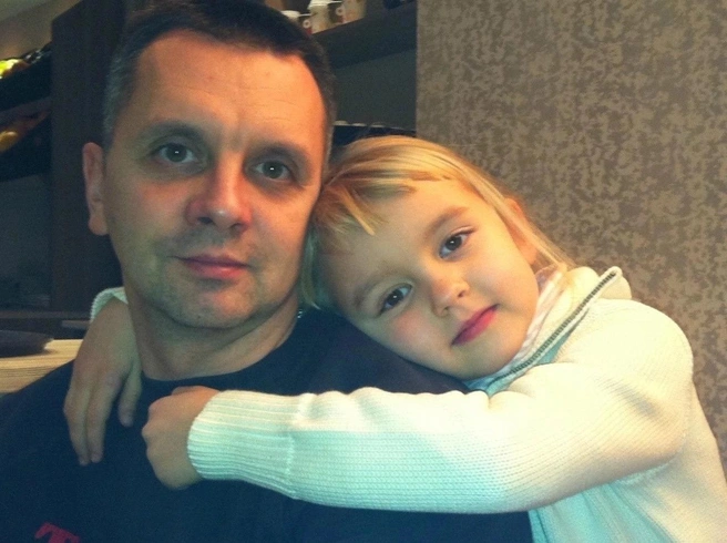 Никто не подозревал, что у папы и дочки будет одно и то же смертельно опасное заболевание | Источник: Оксана Уткина