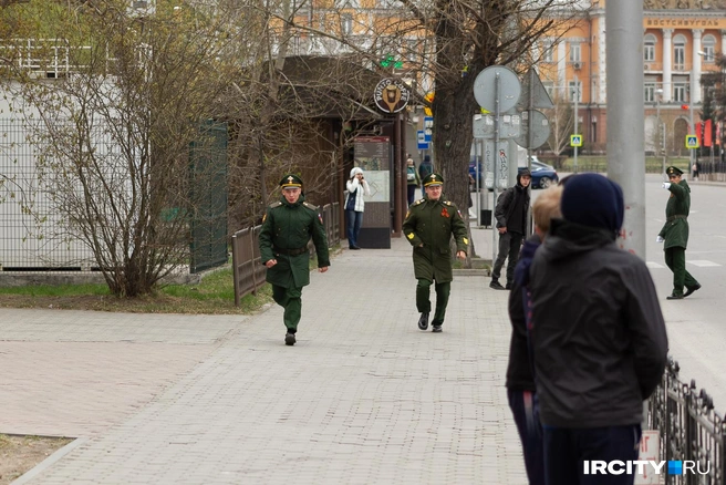 В ней участвовали как кадровые военнослужащие... | Источник: Даниил Конин / ИА «ИрСити»