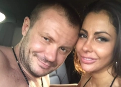 Елену Беркову поздравляют с замужеством