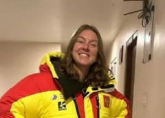 Чемпионка России по альпинизму Надежда Оленева сорвалась в расщелину в Гималаях