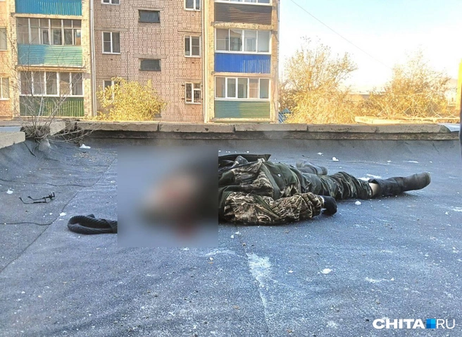 Тело собираются спускать на землю | Источник: очевидец