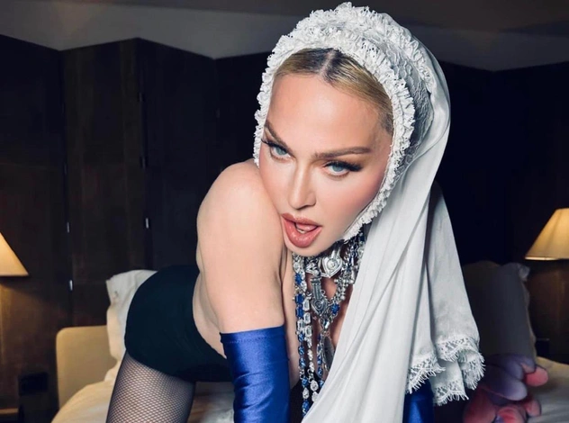 Мадонна провела в коме 48 часов