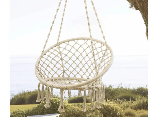 Плетеное кресло-качели в стиле бохо