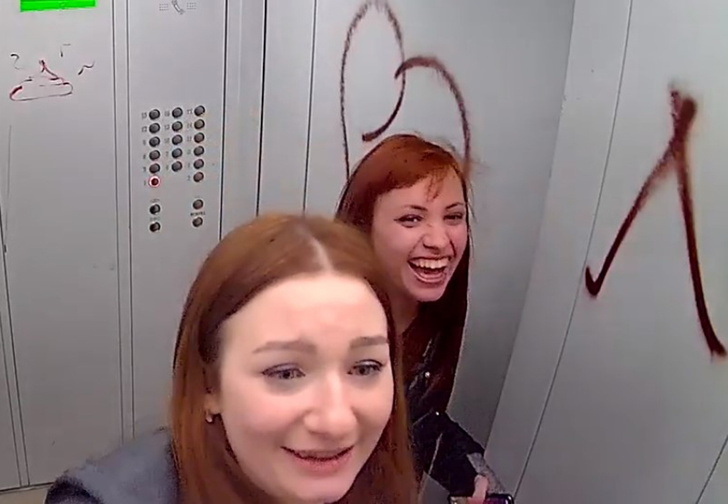 В Оренбурге две девушки разрисовали лифт и попали на видео. В них опознали работниц МВД и суда