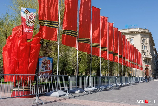 Вход на парад, скорее всего, будет через металлоискатели | Источник: Алексей Волхонский / V1.RU