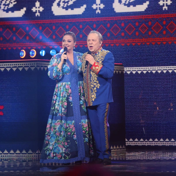 Марина Девятова и отец Владимир Девятов