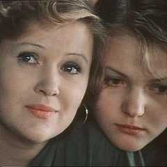 Новый тренд: в соцсетях вспоминают советы родителей, к которым стоило прислушаться в детстве