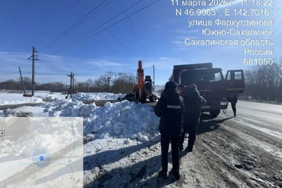 На юго-западном объезде Южно-Сахалинска устраняют незаконные съезды