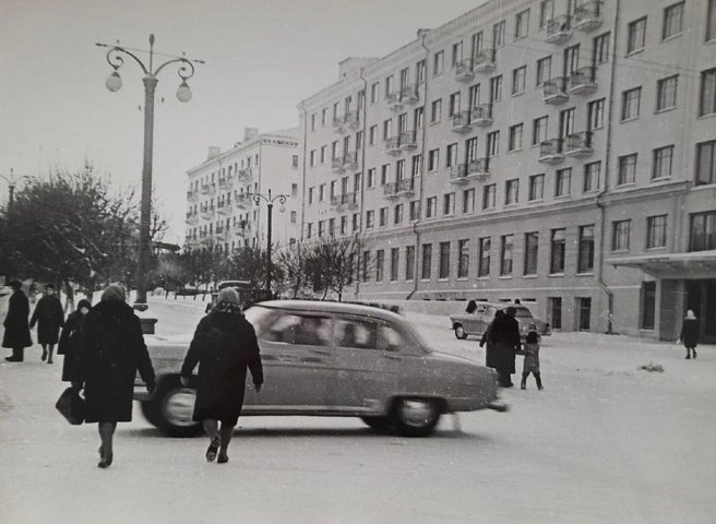 Здание гостиница Москва в 1964 году | Источник: Комитет по делам архивов Курганской области /vk.com