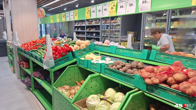Посмотрели свежие цены на овощи и фрукты в курганских магазинах | Источник: Александр Лисихин / 45.RU