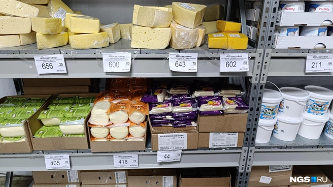«Светофор» привлекает покупателей низкими ценами, но качество продуктов может вызывать сомнения | Источник: Стас Соколов / NGS.RU