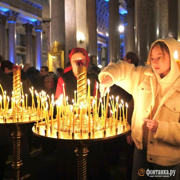 Как прошло пасхальное богослужение в Казанском соборе: фоторепортаж | Источник: Павел Даиси / FONTANKA.RU