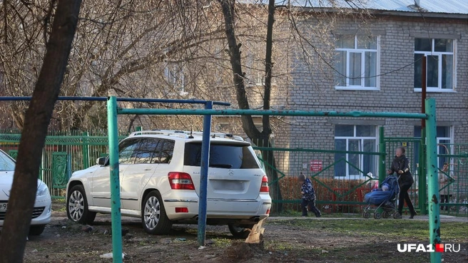 «Паркуюсь где хочу»? | Источник: Тимур Шарипкулов / UFA1.RU