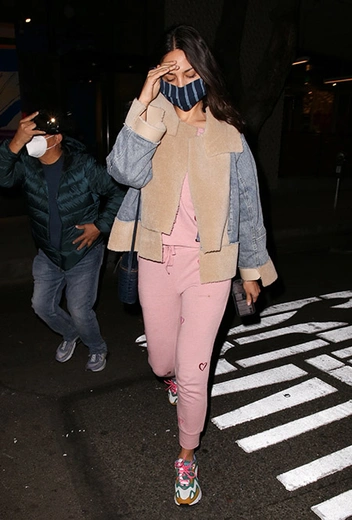 Эйса Гонсалес в Лос-Анджелесе | marieclaire.ru