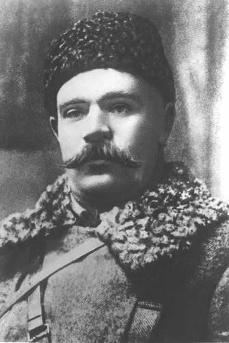 Это Александр Пархоменко | Источник: Мемориально-исторический музей