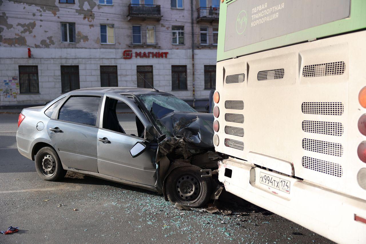 Как получить выплату в 400 тысяч рублей по ОСАГО при электронном оформлении  ДТП через приложение: почему важно успеть за 60 минут - 7 августа 2023 -  msk1.ru