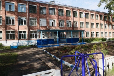 Названы причины нападения школьницы на педагогов в Канске