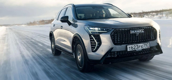Haval Jolion остается самой популярной иномаркой России. Недавно он обновился, получив более тяговитый мотор (в полноприводных версиях). Цена&nbsp;— от 2,05&nbsp;миллиона рублей | Источник: пресс-служба компании Haval