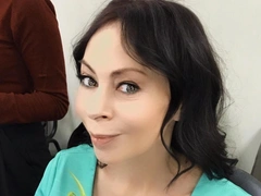 «Очень пугает вес»: Марина Хлебникова не может поправиться из-за неизлечимой болезни