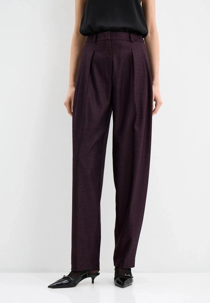 Идеальная база — брюки на осень-зиму 2025/26: лучшие модели у российских брендов Идеальная база — брюки на осень-зиму 2025/26: лучшие модели у российских брендов