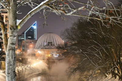 Екатеринбург замерз: как город встретил морозное утро