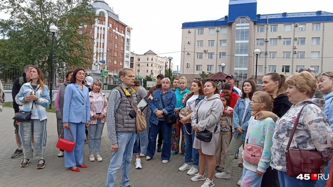 На экскурсии Алексея Дедова приходит много молодежи и семей с детьми | Источник: Анна Сарапульцева /45.RU