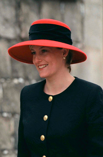 1999 годСофи Рис-Джонс в статусе невесты принца Эдварда