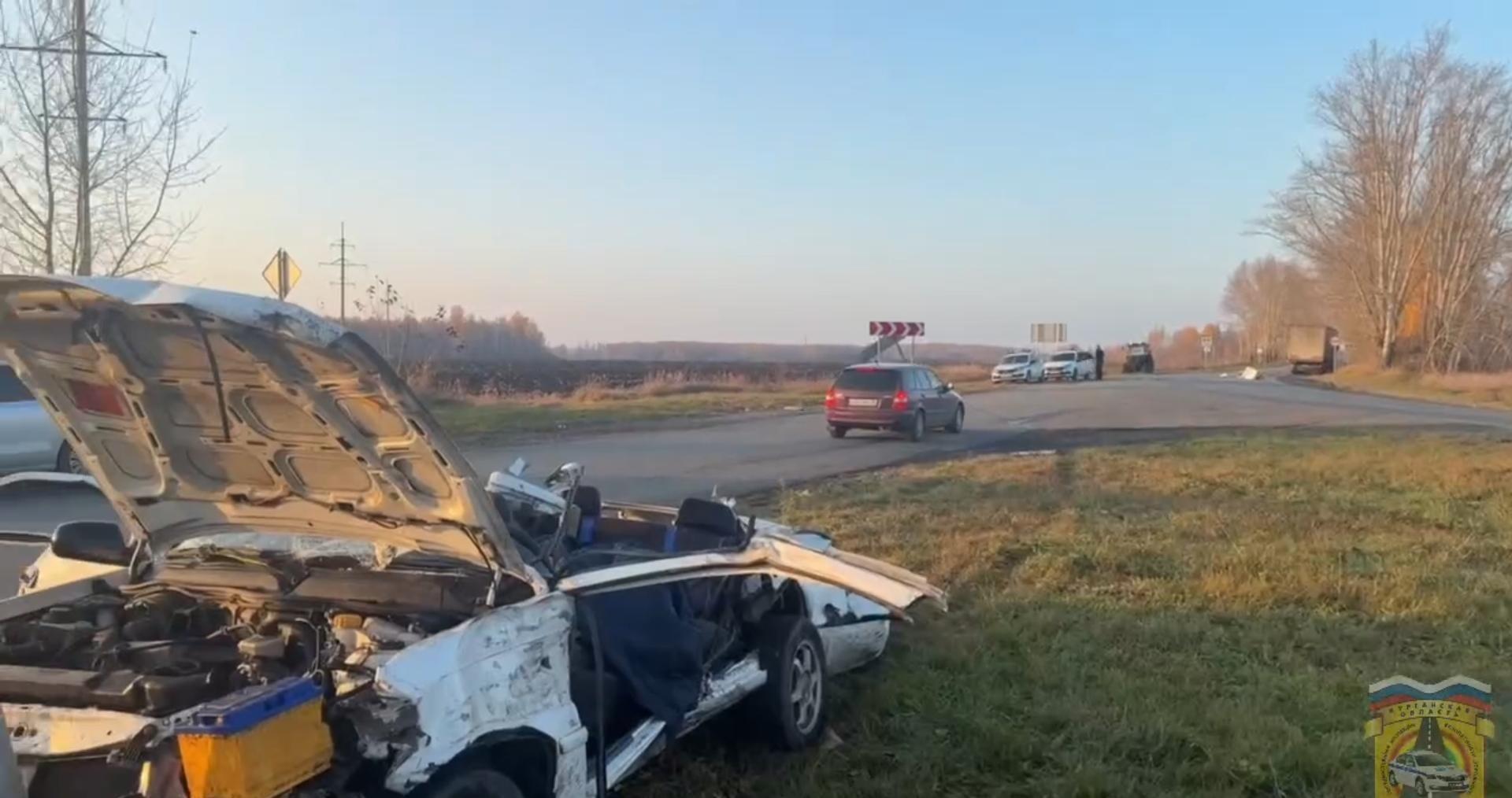 Пьяный водитель КАМАЗа выехал на встречку — один человек погиб