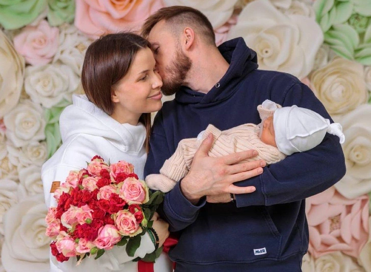 Татьяна Куртукова с мужем и дочерью