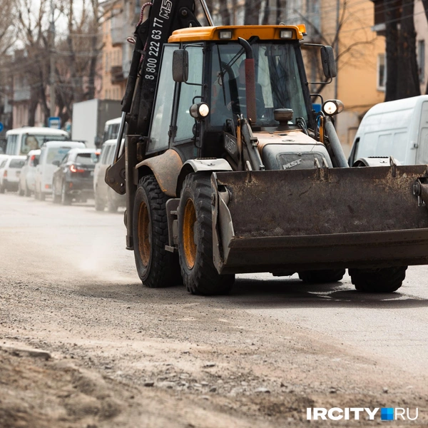 Дорогу сузили с четырех полос до двух — по одной в обе стороны | Источник: Даниил Конин / «ИрСити»