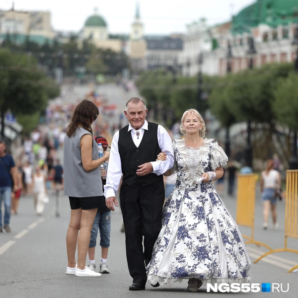 Ну как не нарядиться на день города? | Источник: Евгений Софийчук / NGS55.RU