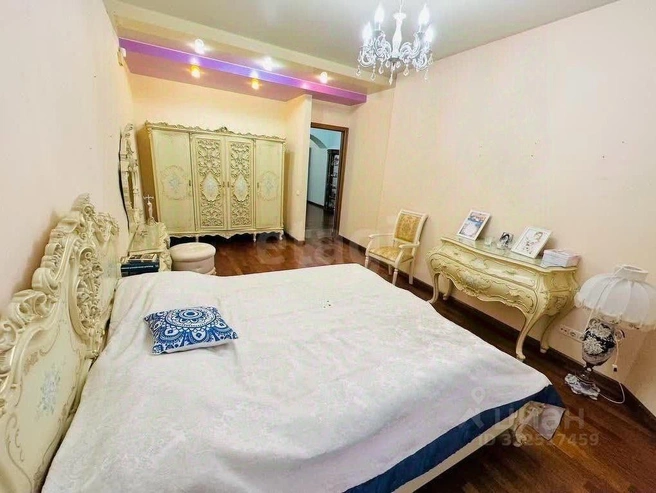 Дом построен из кирпича