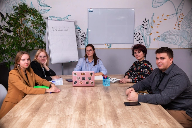 Коллектив здесь молодой, активный и увлеченный наукой | Источник: «ИнтеллекториУМ»