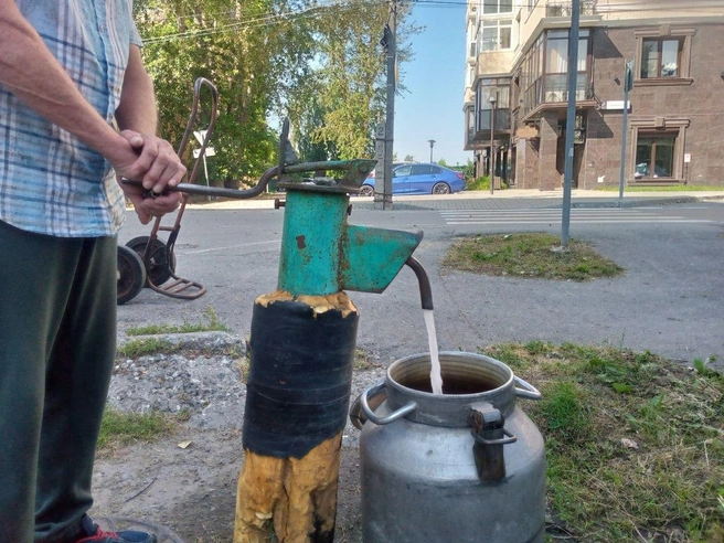 На улице Самарская вода из колонки с неприятным запахом | Источник: Юлия Николаева / 72.RU