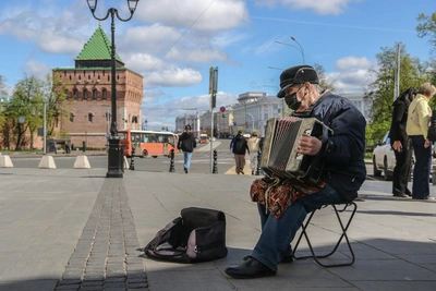 Тихий День Победы на площади Минина