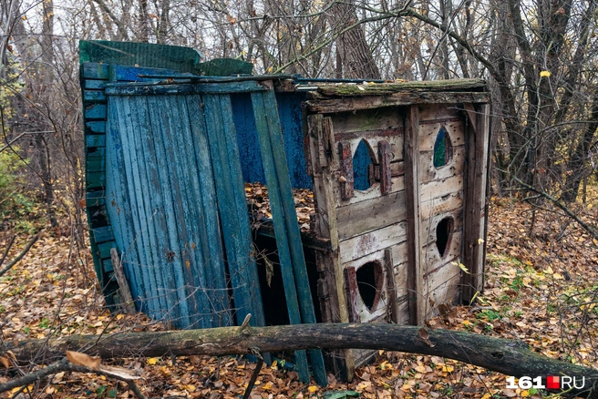 Туалет устал и прилег | Источник: Евгений Вдовин / 161.RU