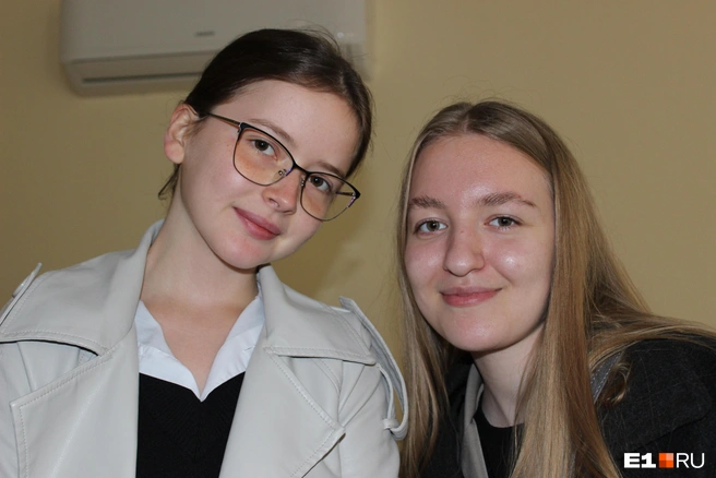 Девчонки по пятницам часто ходят на интеллектуальные квизы | Источник: Анастасия Копыркина / E1.RU