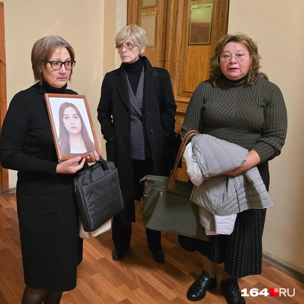 Мать погибшей девушки. | Источник: Семен Коротов-Майбах / 164.RU